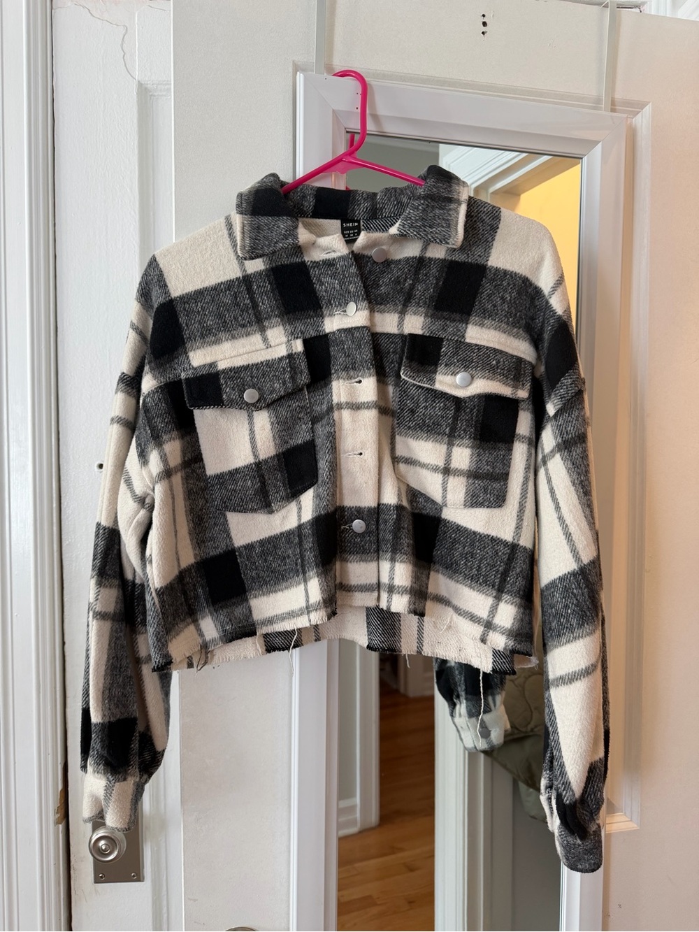 SHEIN Black & Cream Cropped Plaid Teddy Jacket